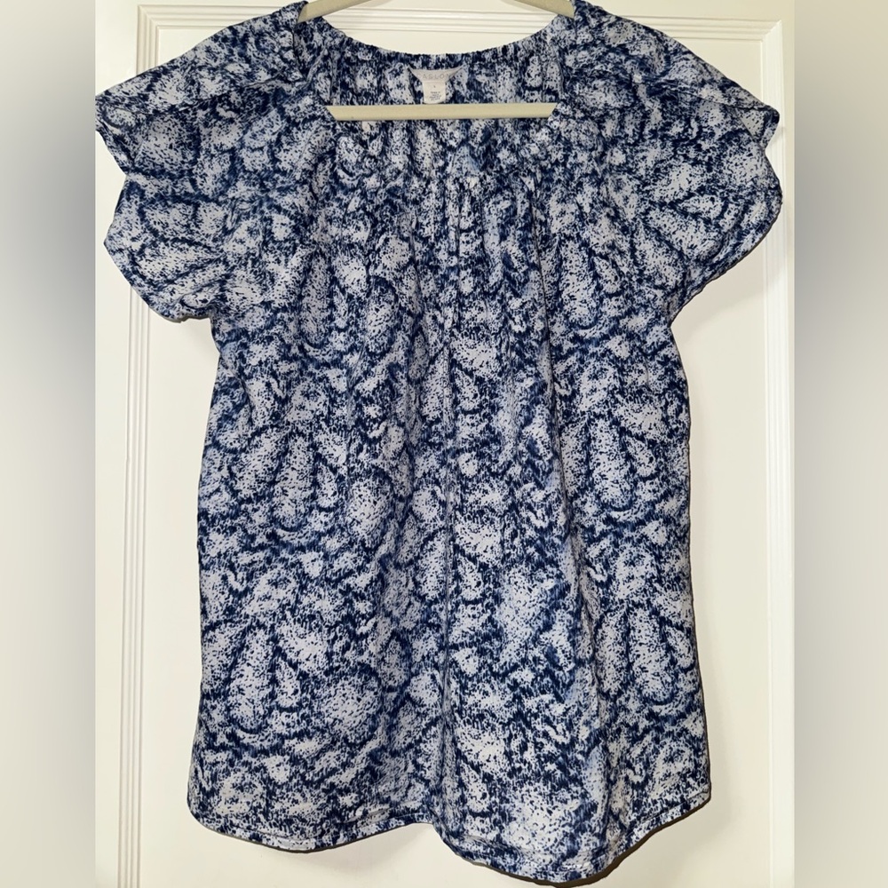 Caslon Navy & White Abstract Pattern Top